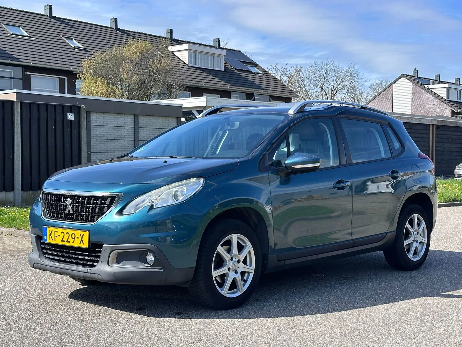 Peugeot 2008 (2016) — foto 1