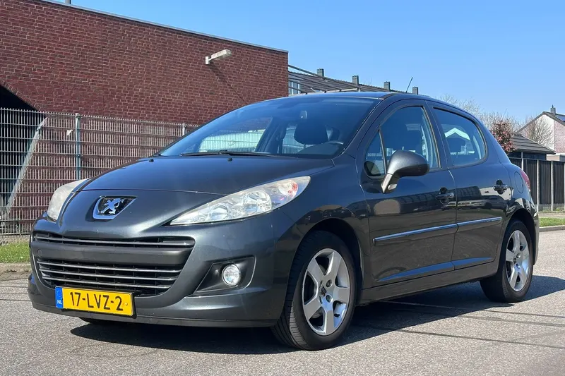 Peugeot 207 (2010)