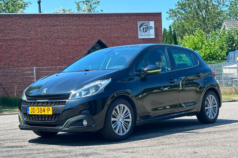 Peugeot 208 (2016)