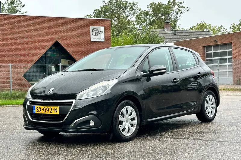 Peugeot 208 (2018)