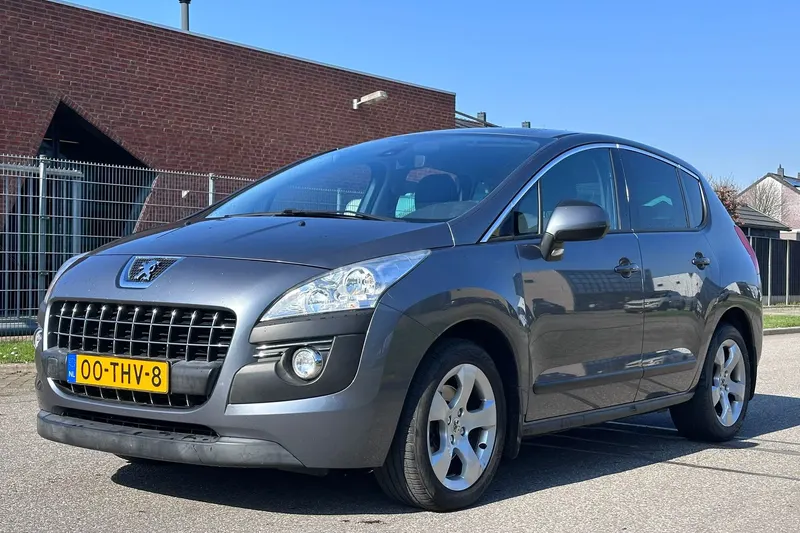 Peugeot 3008 (2012)