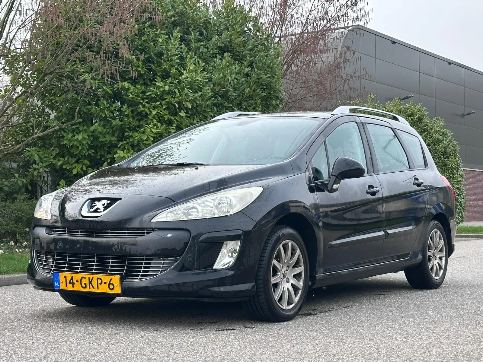 Peugeot 308 (2008) — foto 1