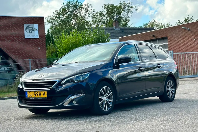 Peugeot 308 (2015)