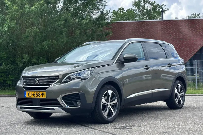Peugeot 5008 (2018)