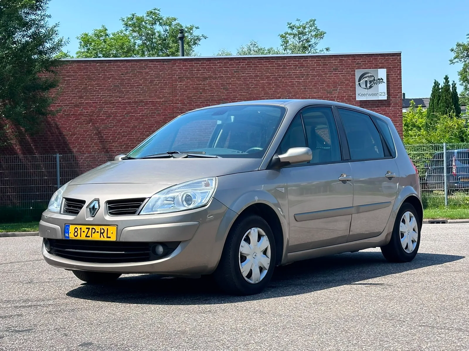 Renault Scénic (2008) — foto 1