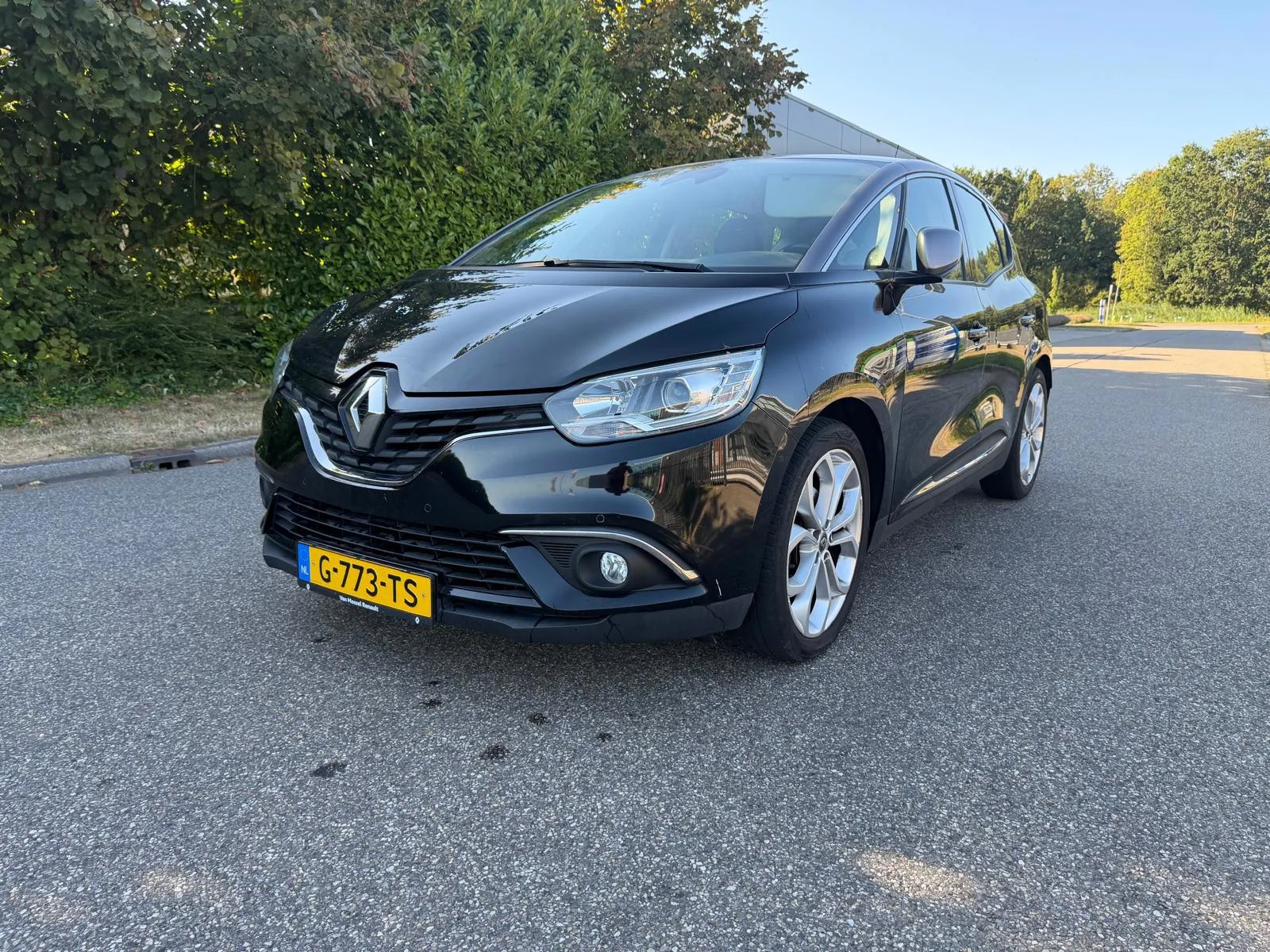 Renault Scénic (2019) — foto 1