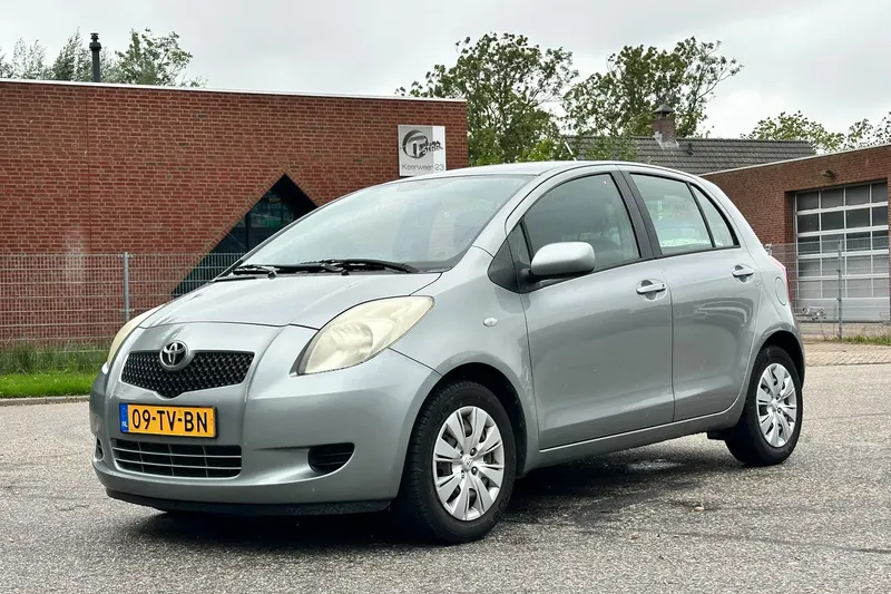 Toyota Yaris (2007)