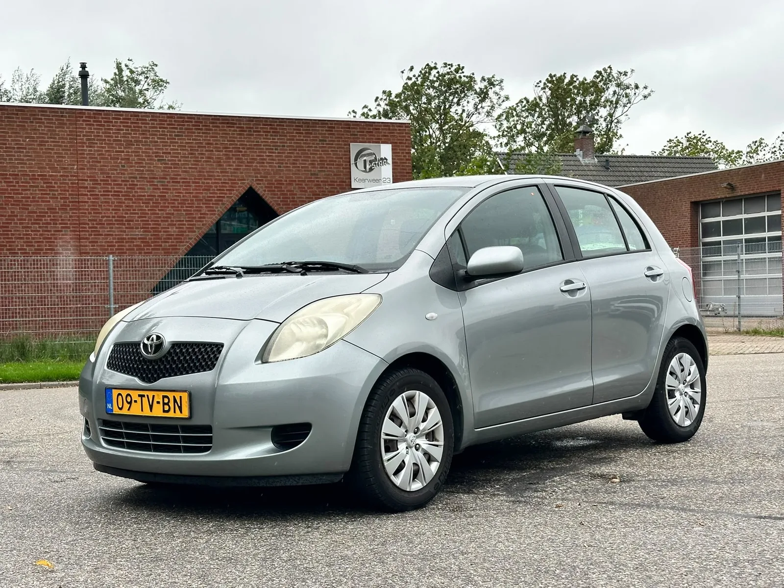Toyota Yaris (2007) — foto 1