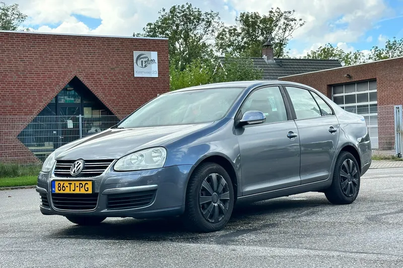 Volkswagen Jetta (2006)