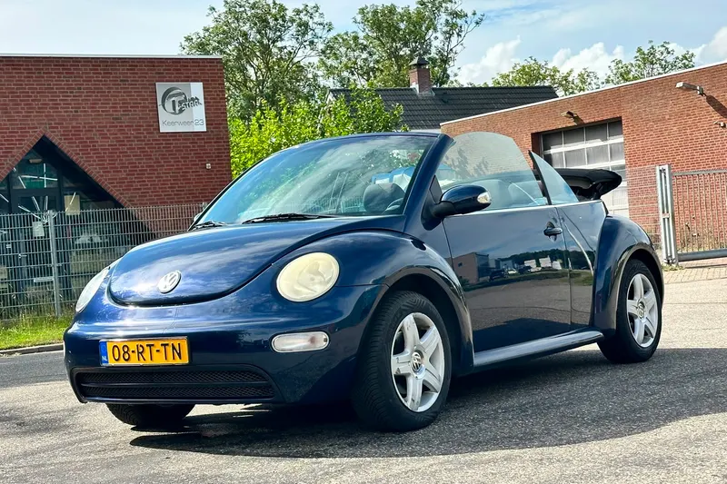 Volkswagen New Beetle (2005)