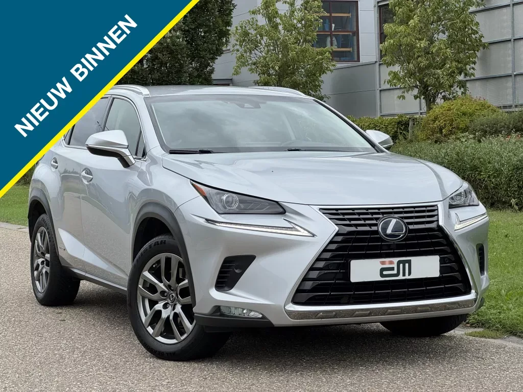 Lexus NX (2018) — foto 1