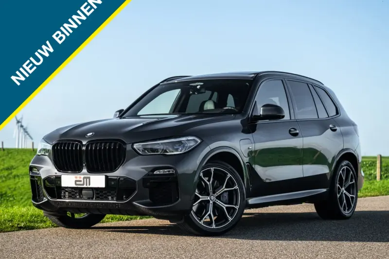 BMW X5 (2021)