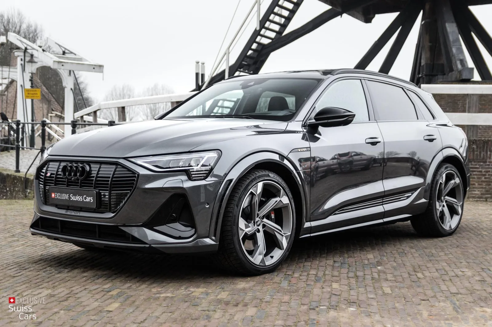 Audi e-tron (2021) — foto 1