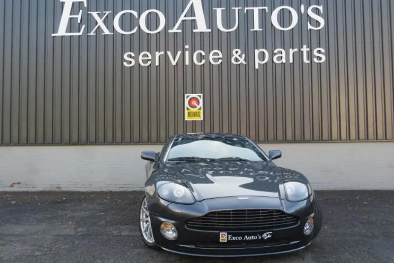 Aston Martin V12 Vanquish (2006)