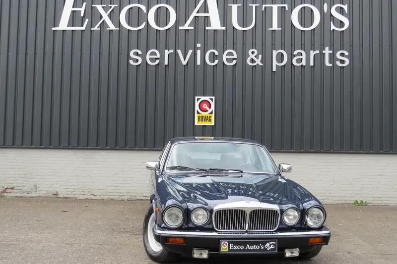 Daimler Double Six (1992)