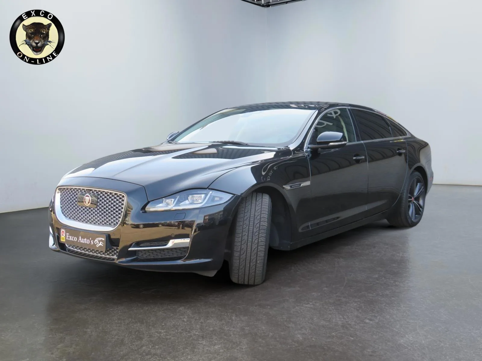 Jaguar XJ (2019) — foto 1