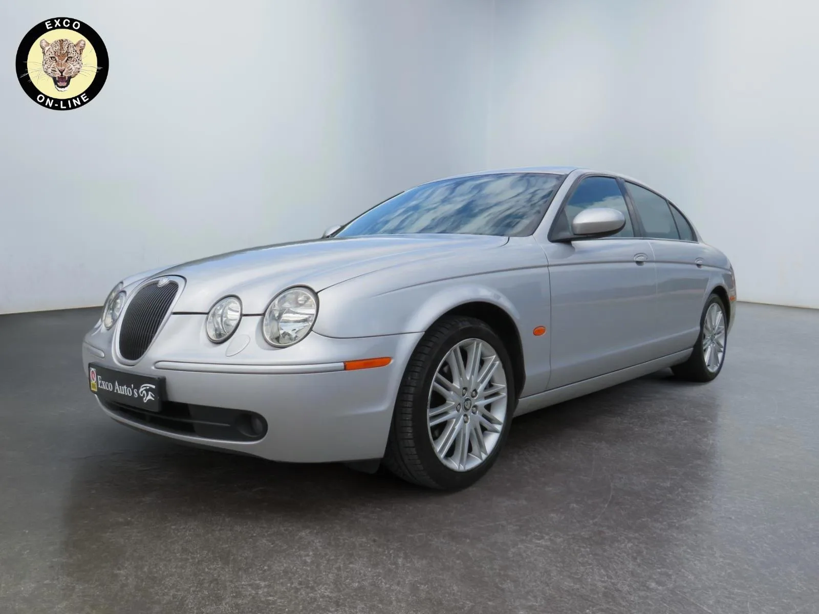 Jaguar S-Type (2005) — foto 1