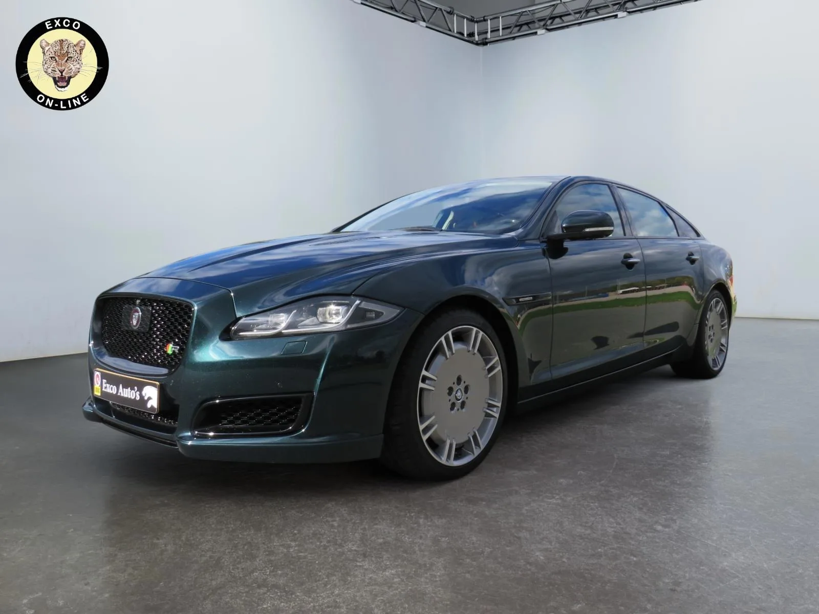 Jaguar XJ (2019) — foto 1