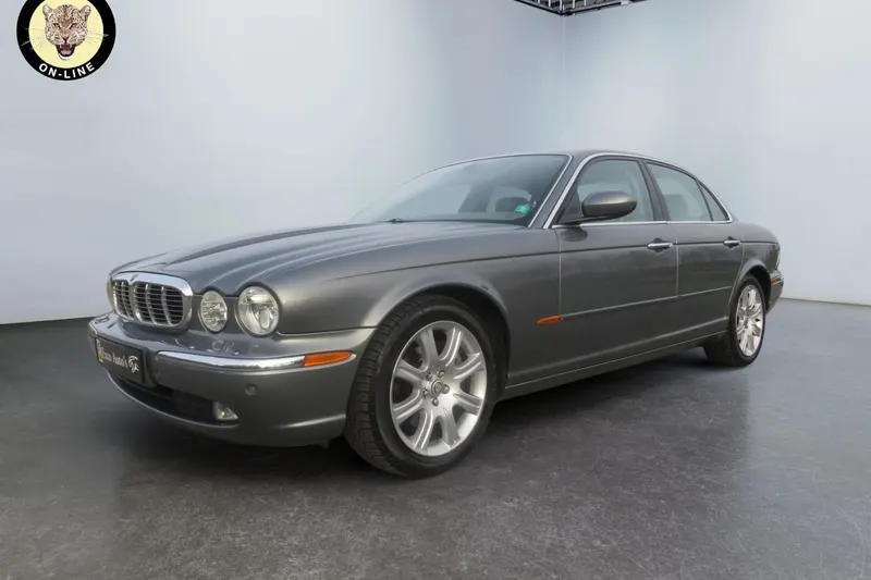 Jaguar XJ (2004)