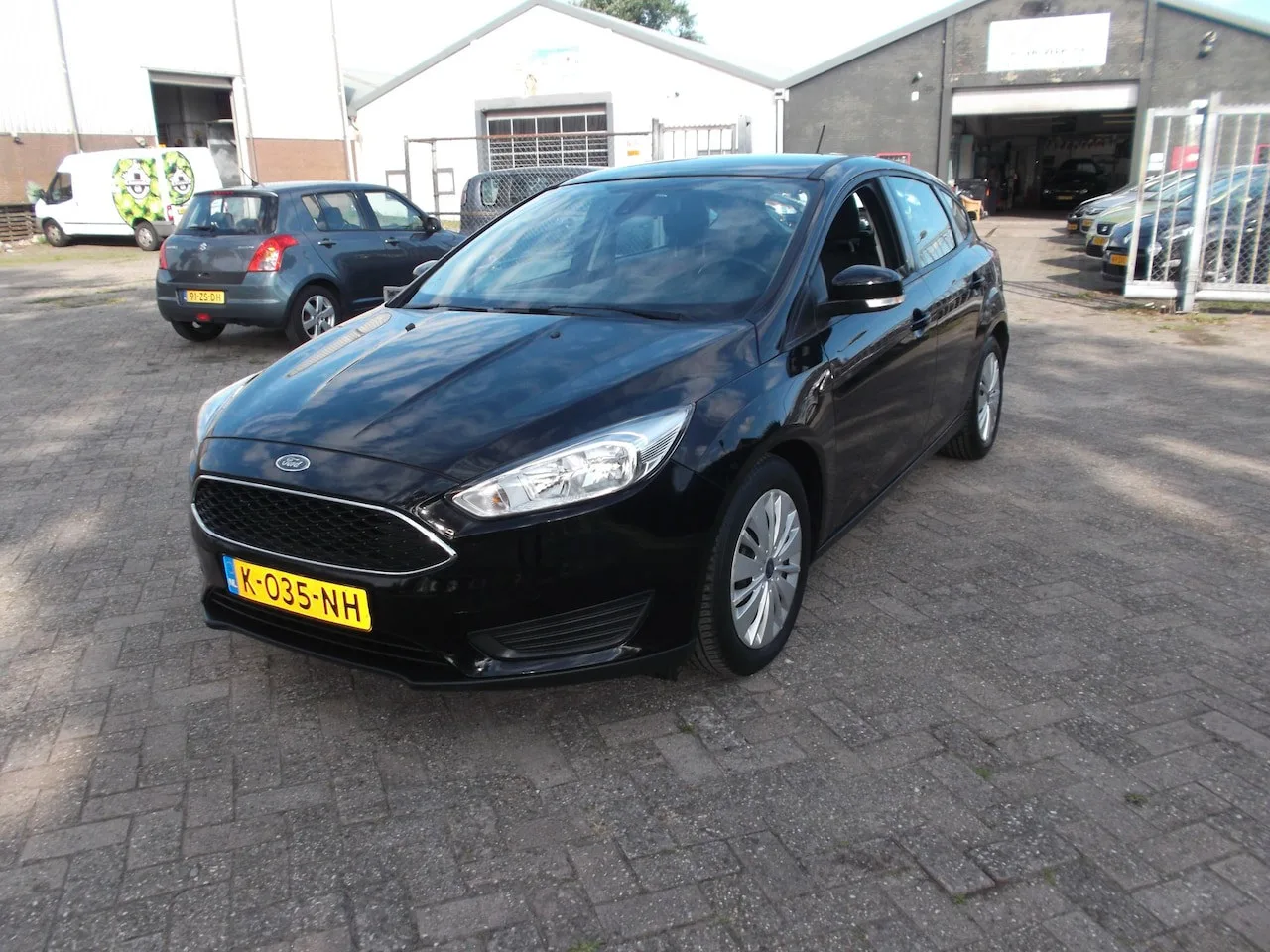 Ford Focus (2017) — foto 1