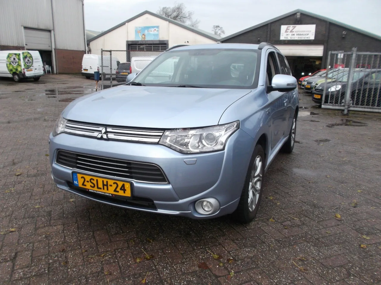 Mitsubishi Outlander (2013) — foto 1