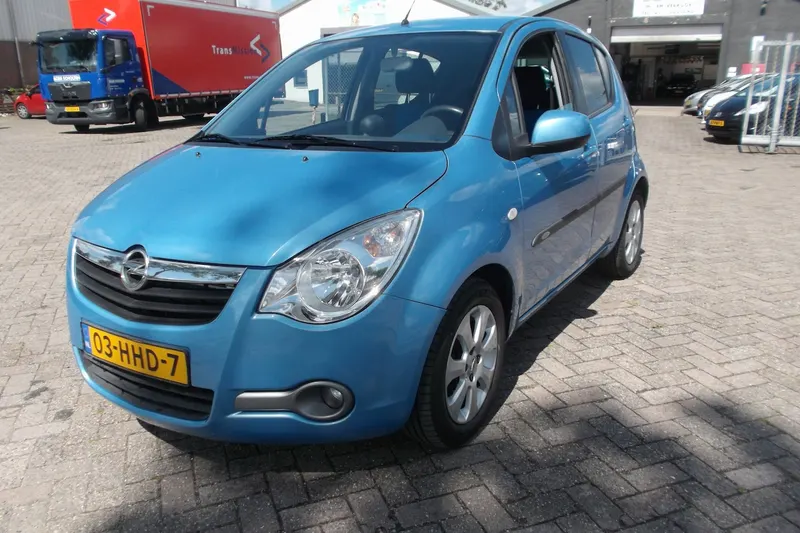 Opel Agila (2010)