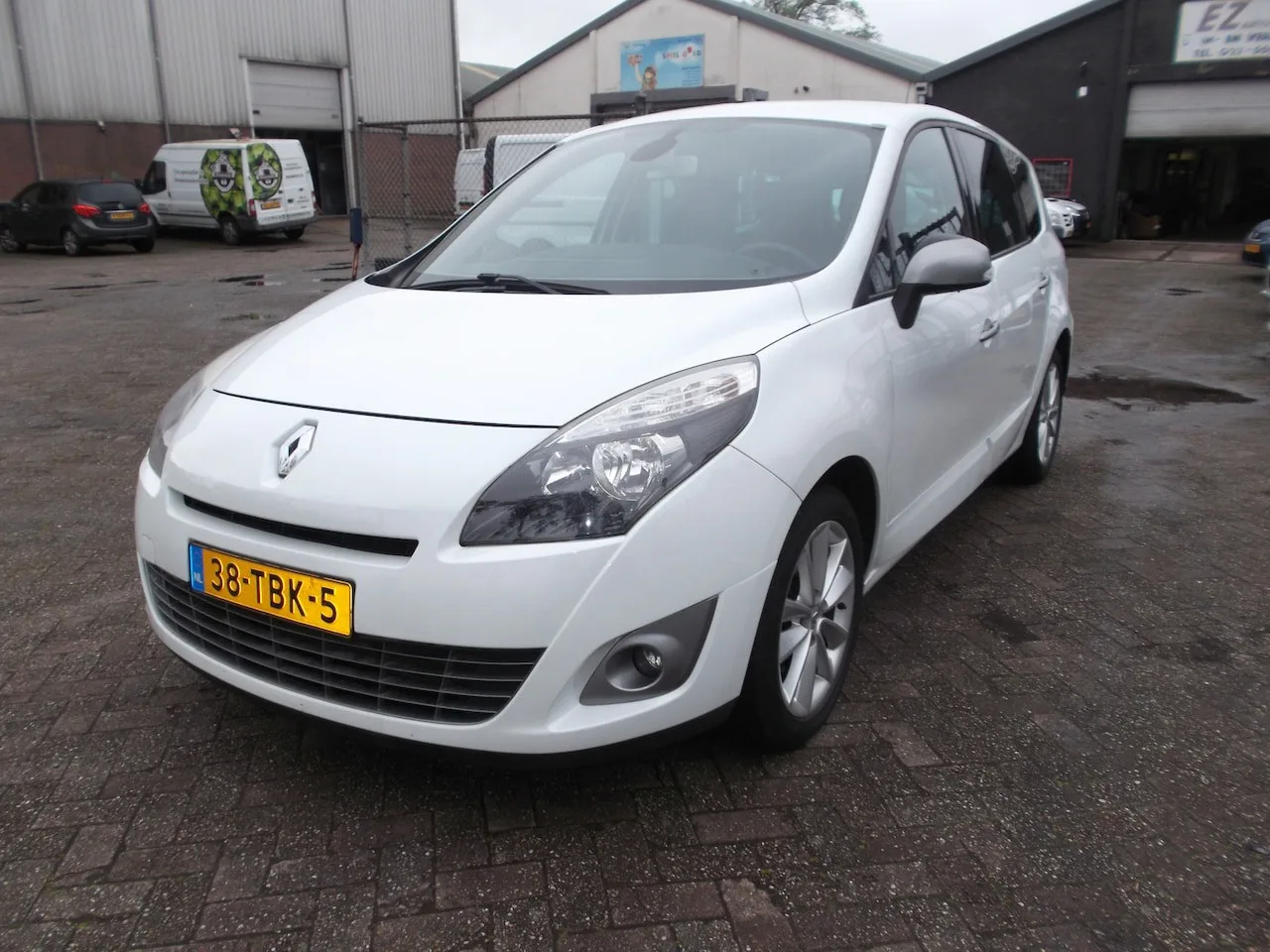 Renault Grand Scénic (2012) — foto 1