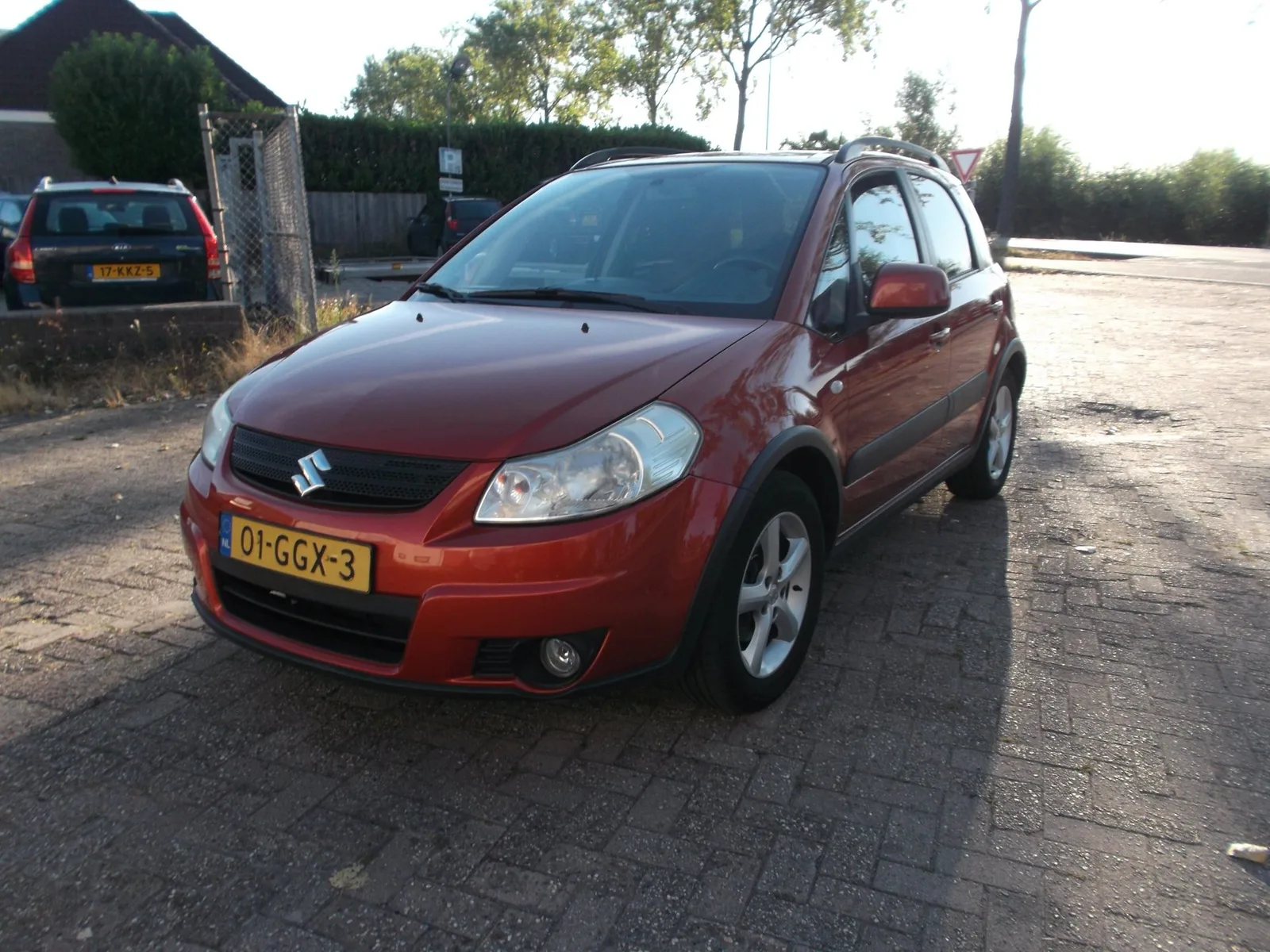 Suzuki SX4 (2008) — foto 1