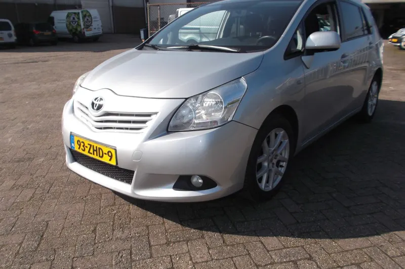 Toyota Verso (2012)