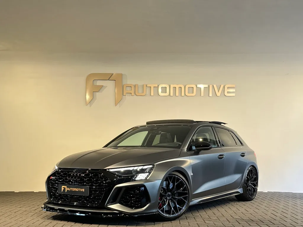 Audi RS 3 (2022) — foto 1