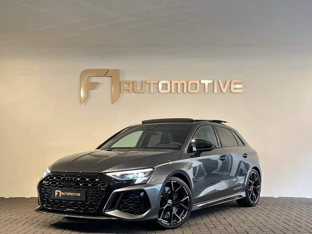 Audi RS 3 (2022) — foto 1