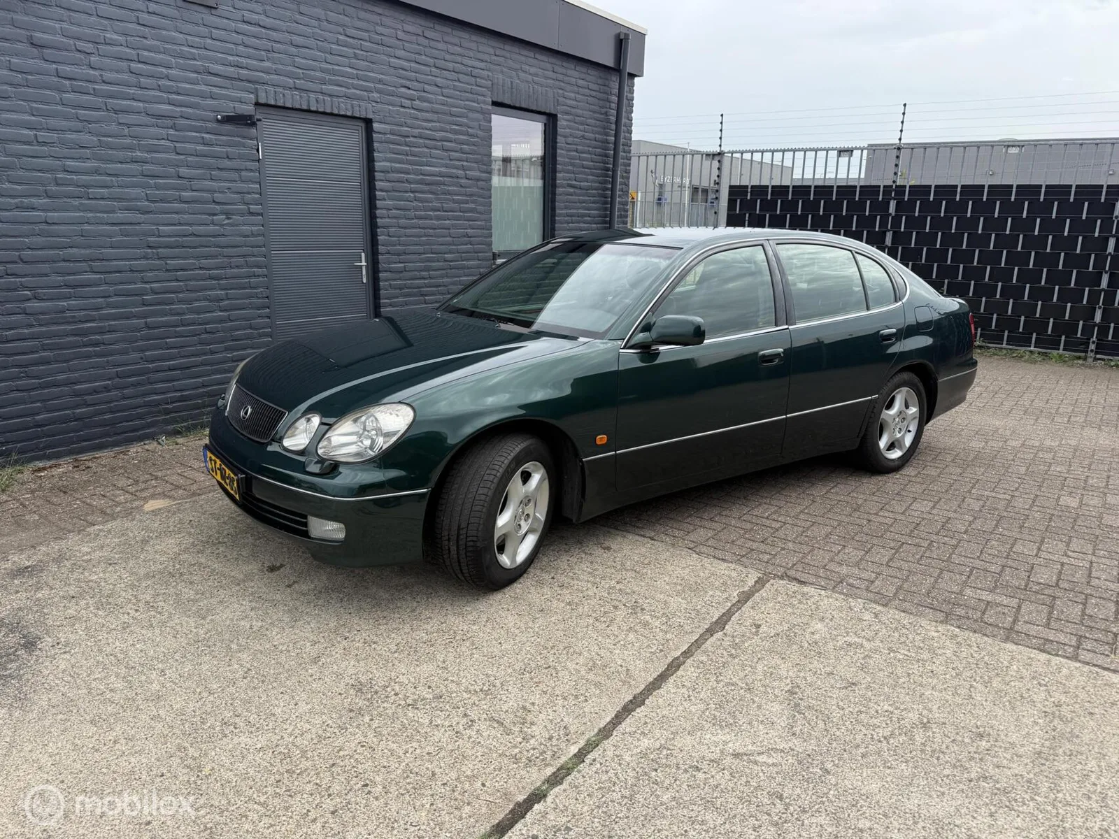 Lexus GS (1998) — foto 1