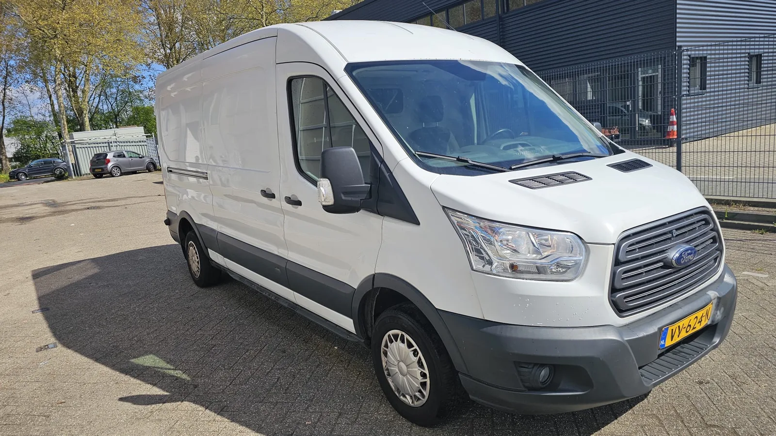 Ford Transit (2014) — foto 1