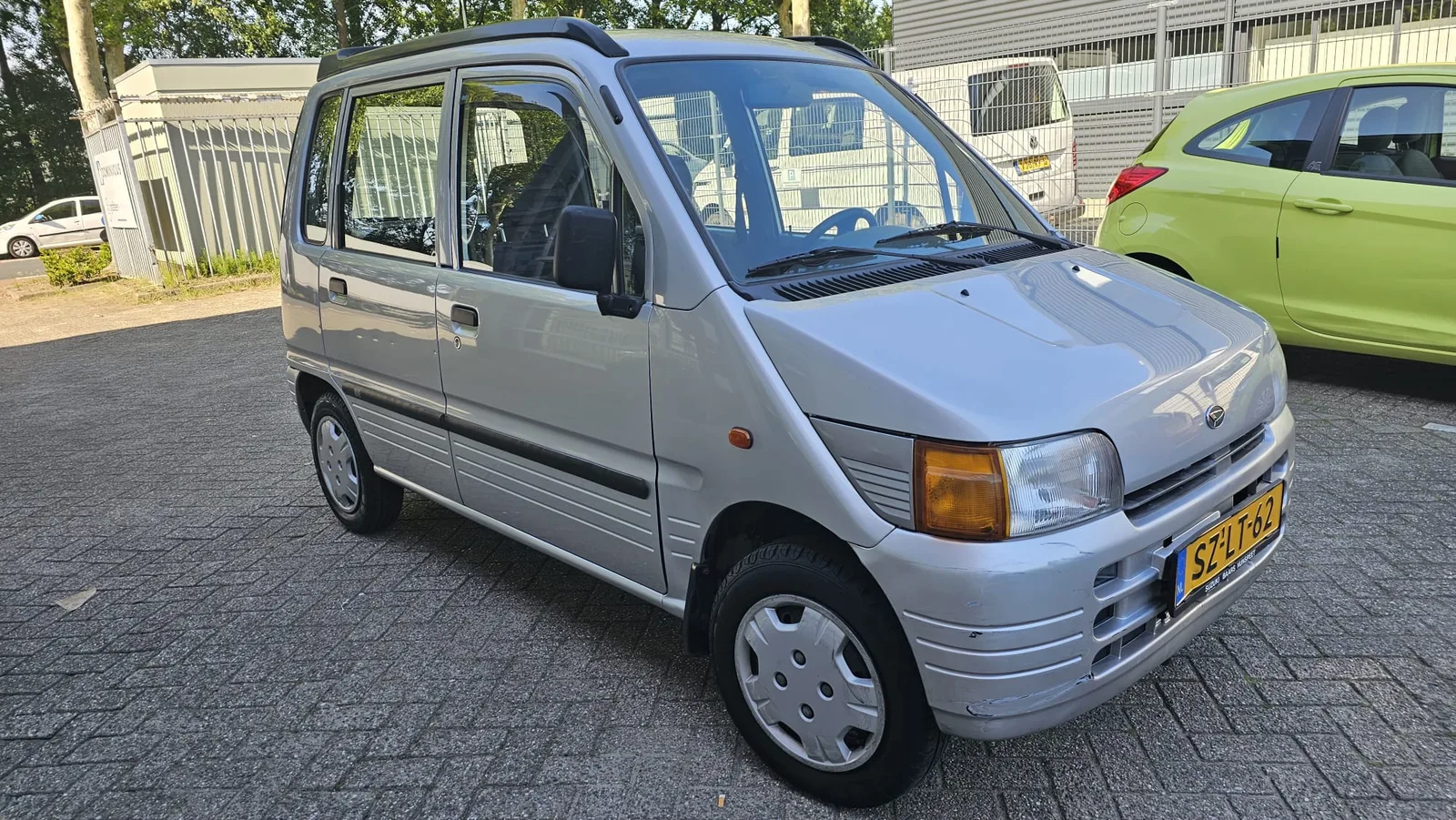 Daihatsu Move (1998) — foto 1