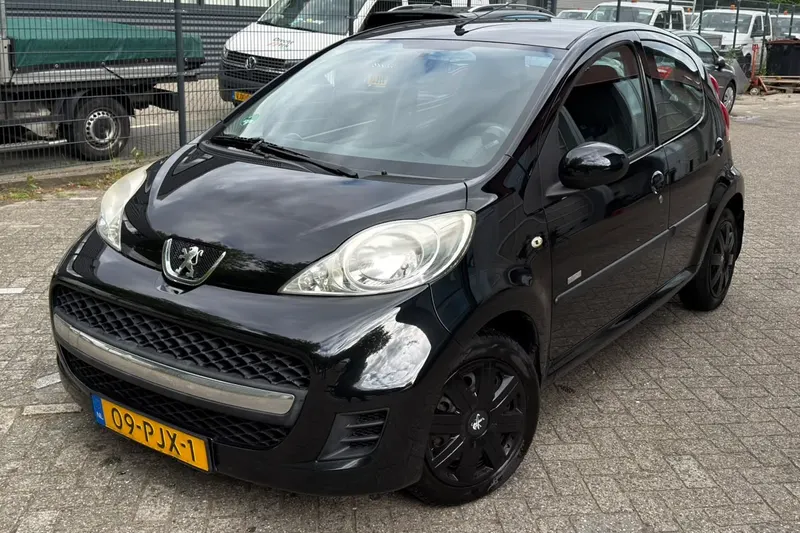 Peugeot 107 (2011)