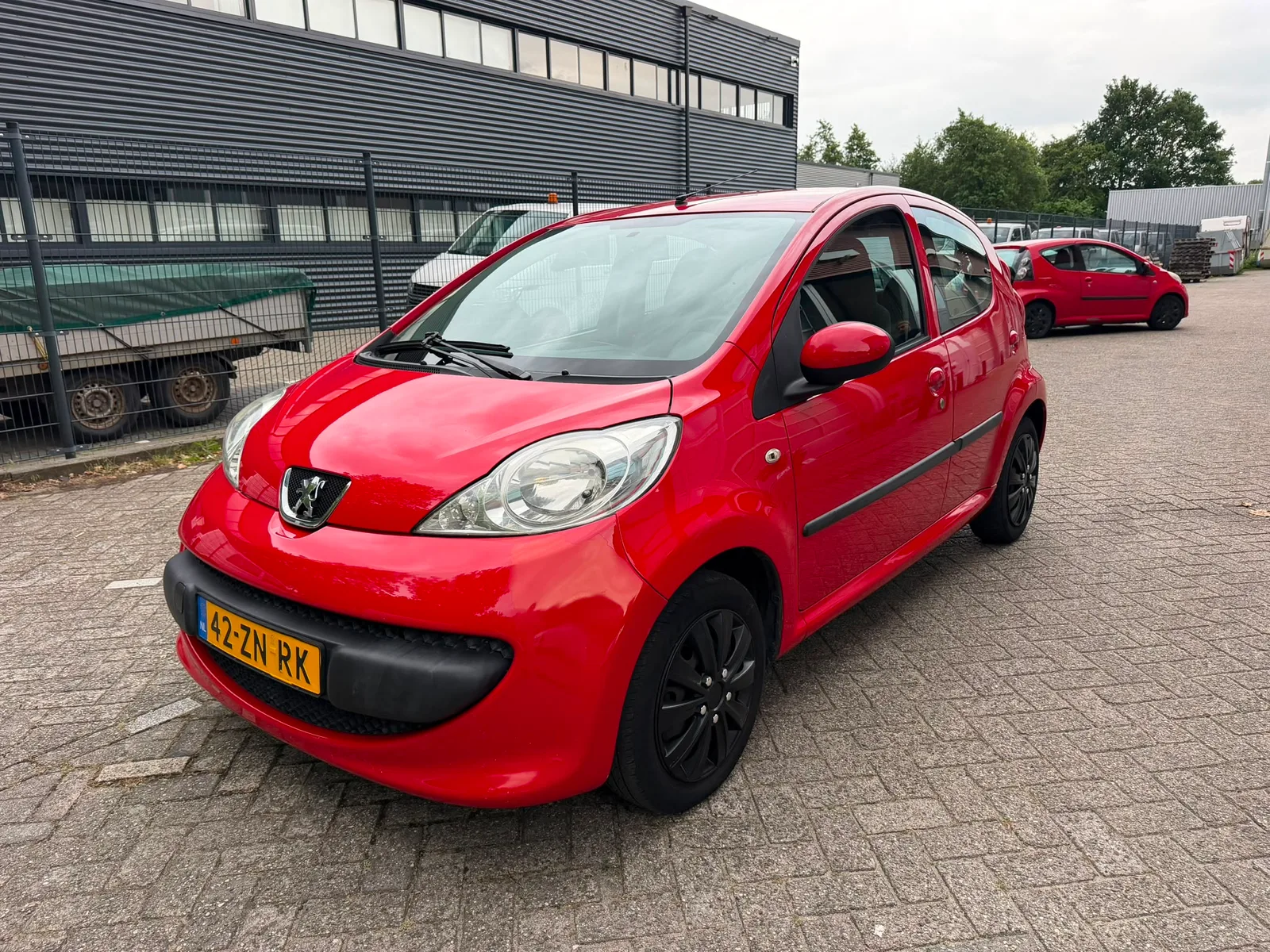 Peugeot 107 (2008) — foto 1