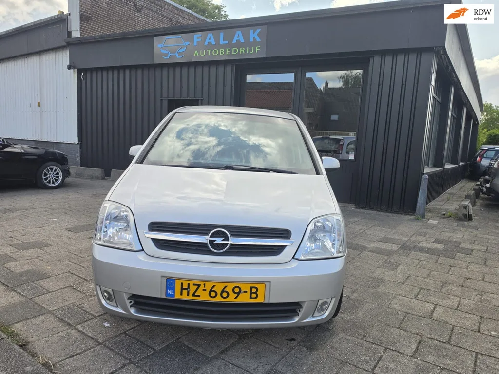 Opel Meriva (2004) — foto 1