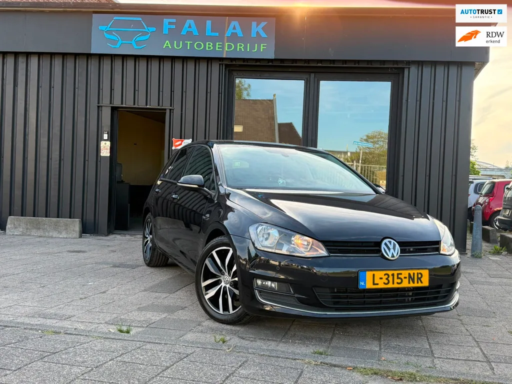 Volkswagen Golf (2015) — foto 1
