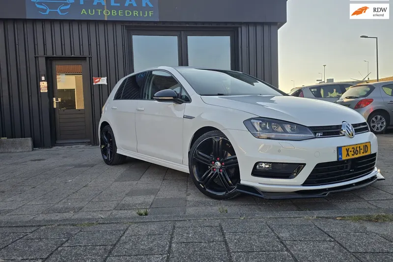 Volkswagen Golf (2016)