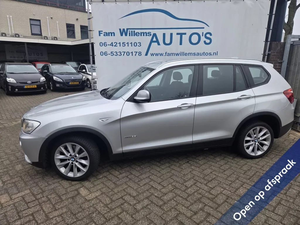 BMW X3 (2011) — foto 1