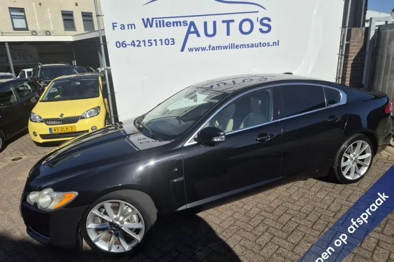 Jaguar XF (2008)
