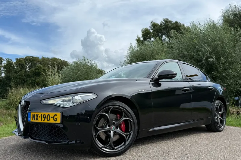 Alfa Romeo Giulia (2017)