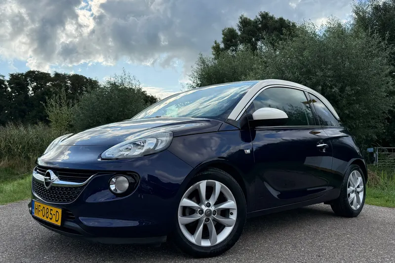 Opel Adam (2015)
