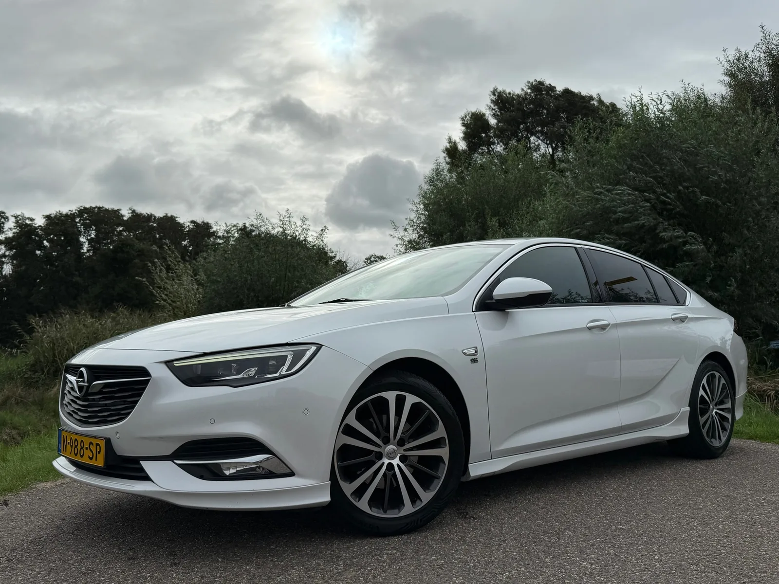 Opel Insignia Grand Sport (2018) — foto 1