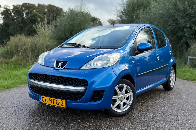 Peugeot 107 (2010)