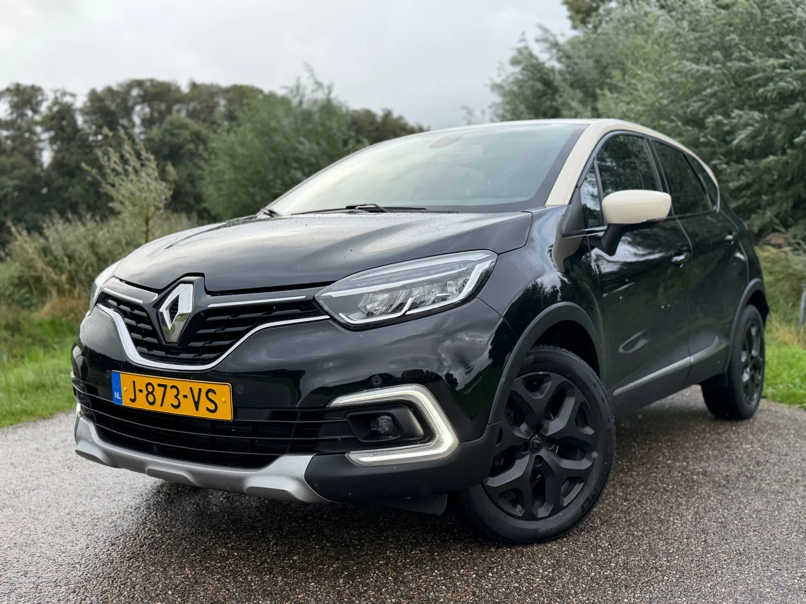Renault Captur (2018) — foto 1