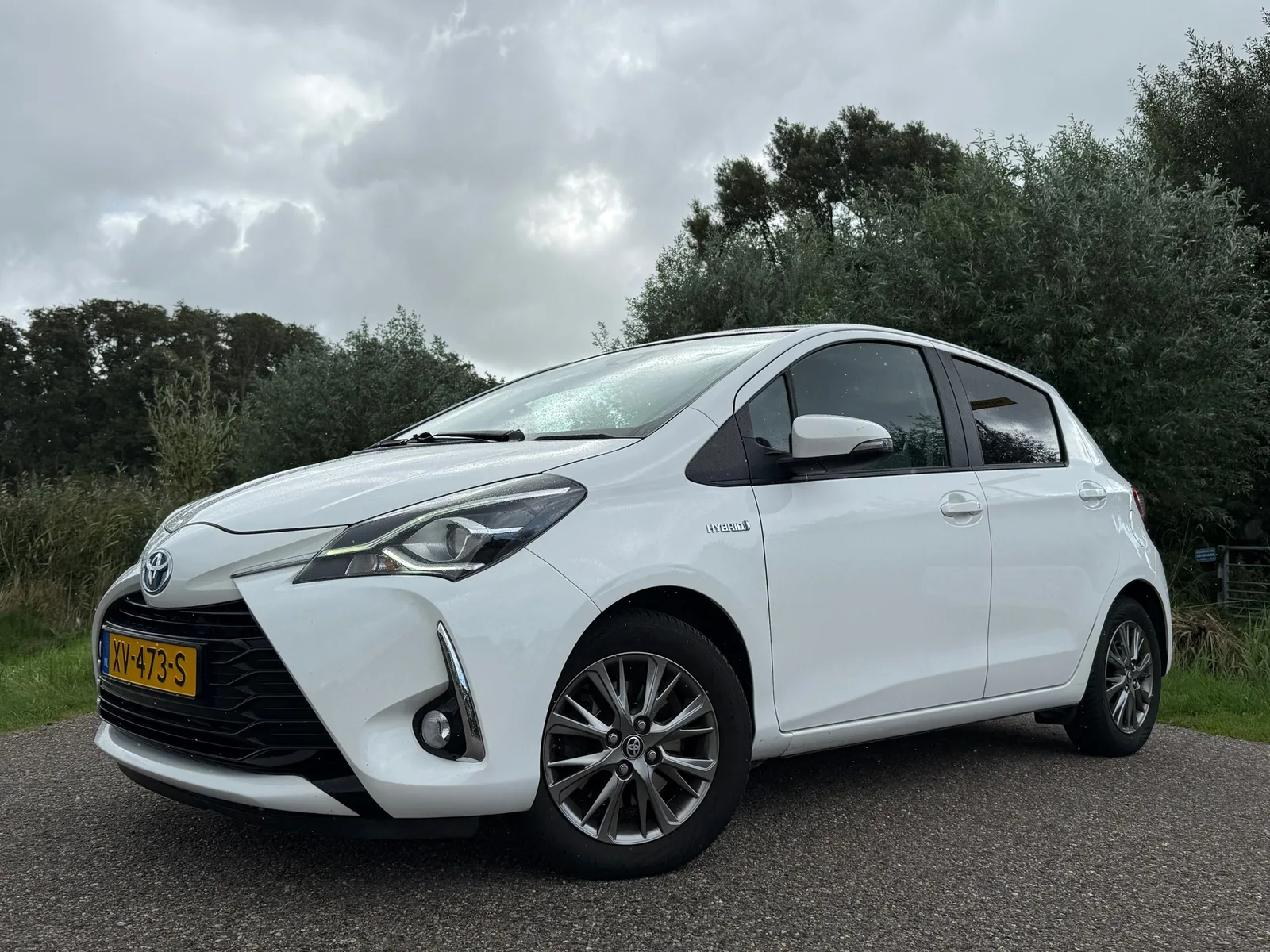 Toyota Yaris (2019) — foto 1