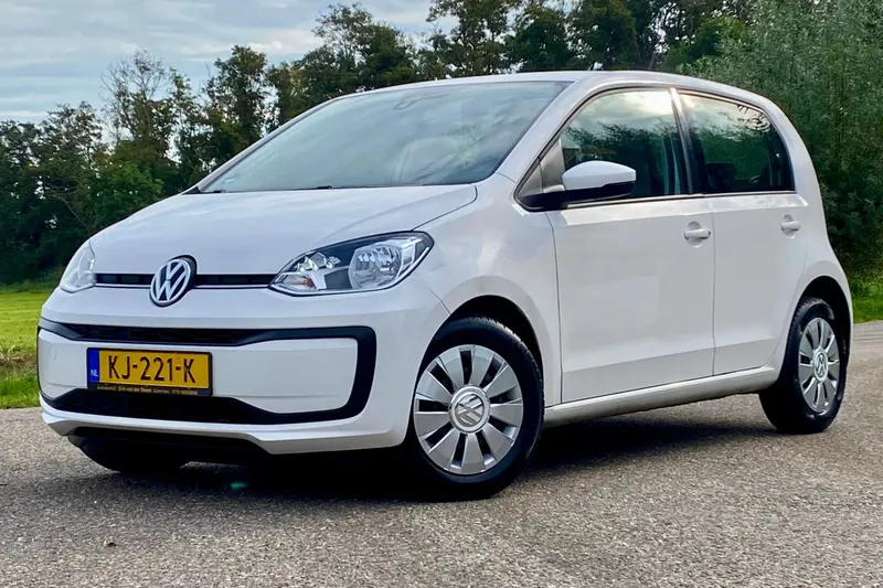 Volkswagen Up! (2016)