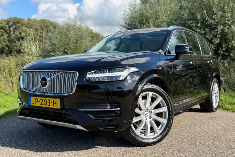 Volvo XC90 (2016)