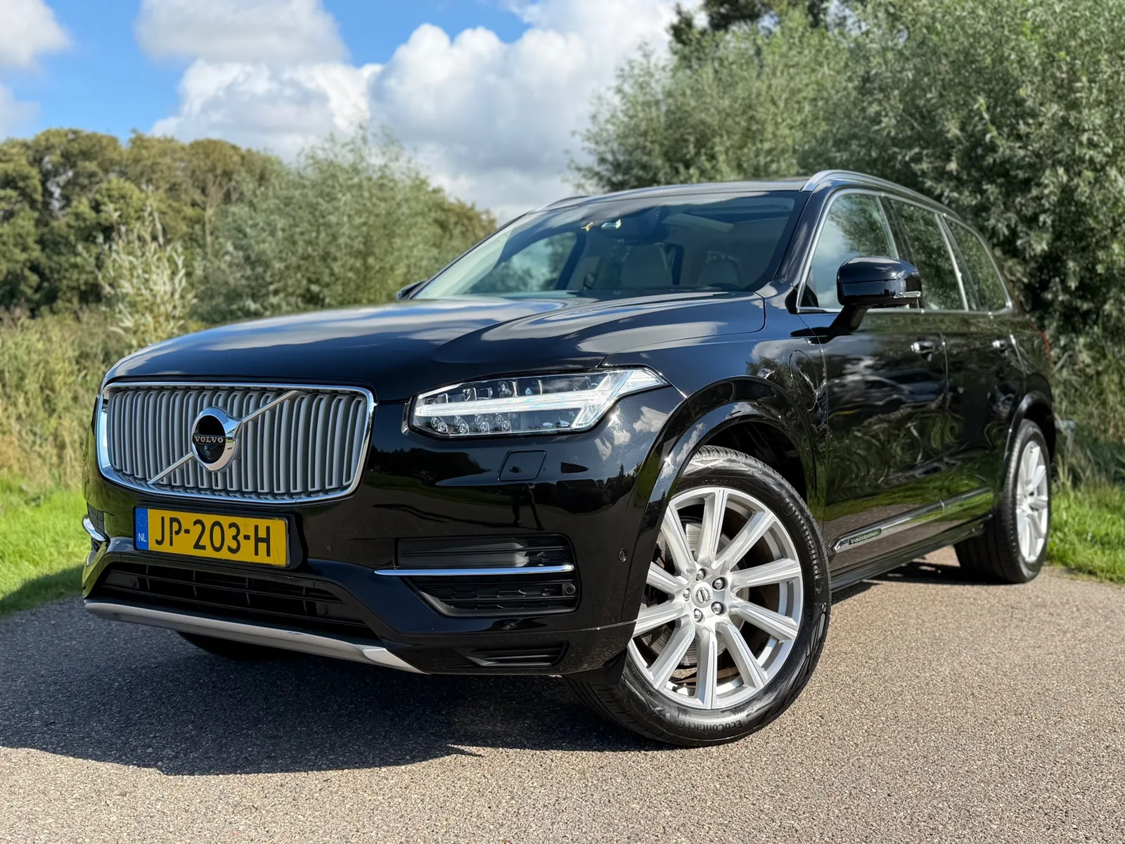Volvo XC90 (2016) — foto 1